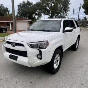 TOYOTA 4RUNNER SR5