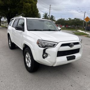 TOYOTA 4RUNNER SR5