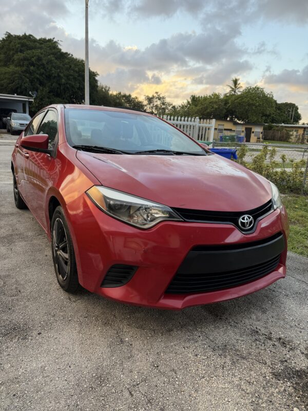 TOYOTA COROLLA LE
