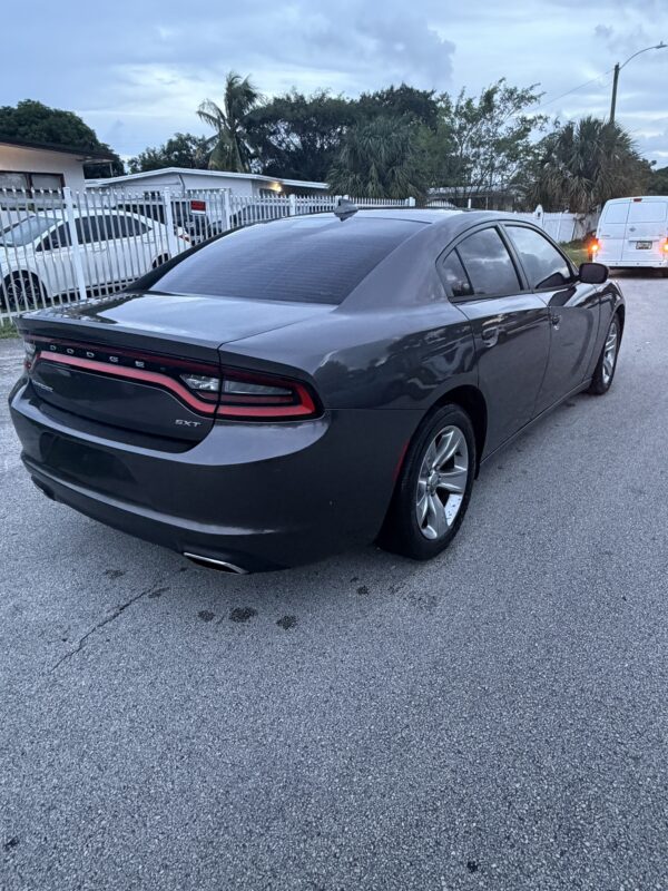 DODGE CHARGER - Imagen 3