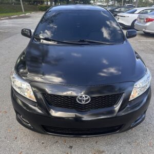 TOYOTA COROLLA LE 2010